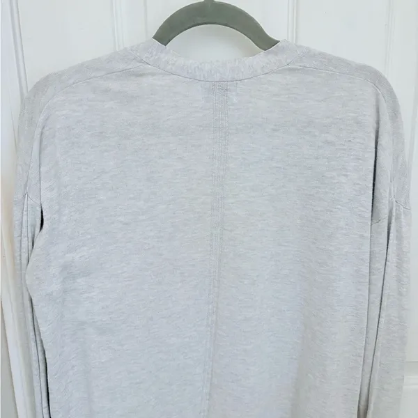 Old Navy Long Length Light Weight Open Front Cardigan in Light Grey - Image 7