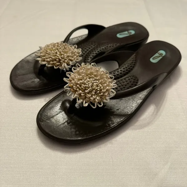 Oka-B Floral Flip Flop Sandals Brown Comfort Thong USA Made Women’s 8.5-9.5 - Image 4