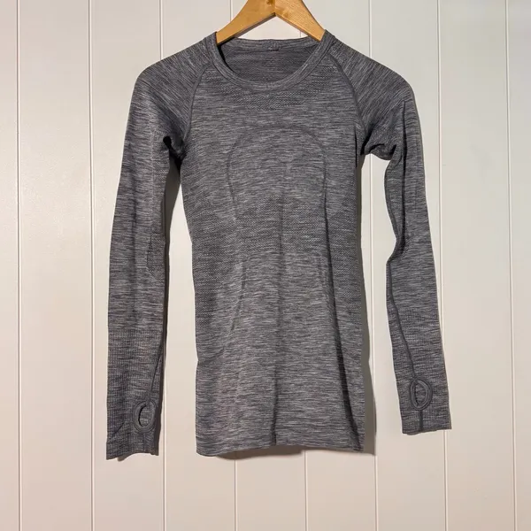 Lululemon Swiftly Tech Long Sleeve Gray Thumbhole Running Top Size 2 Athletic - Image 2