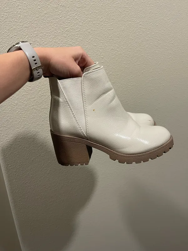 Boutique boots White Size 8 - Image 4