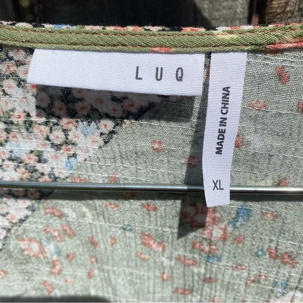 LUQ Boho Patchwork Faux Wrap Peasant Top Green Size XL - Image 3