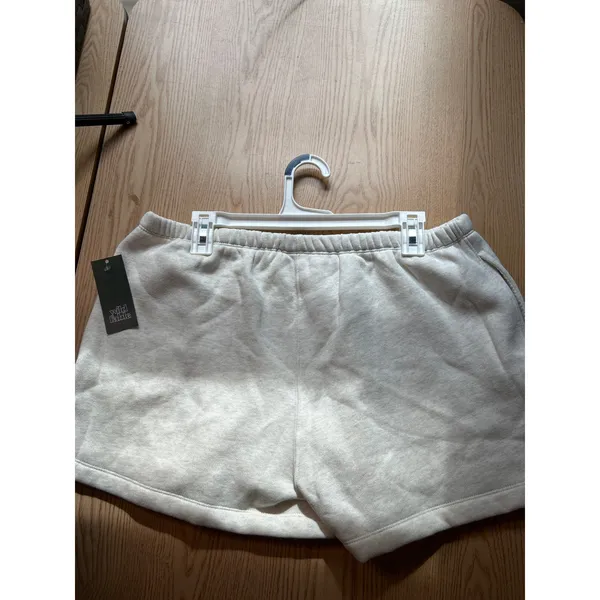 New Women’s Wild Fable Sweat Shorts Cotton Elastic Waistband Heather Gray Large - Image 4