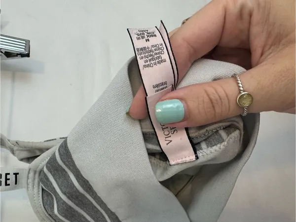 Victoria’s Secret Striped Seamless Bralette Gray & White Medium - Image 3