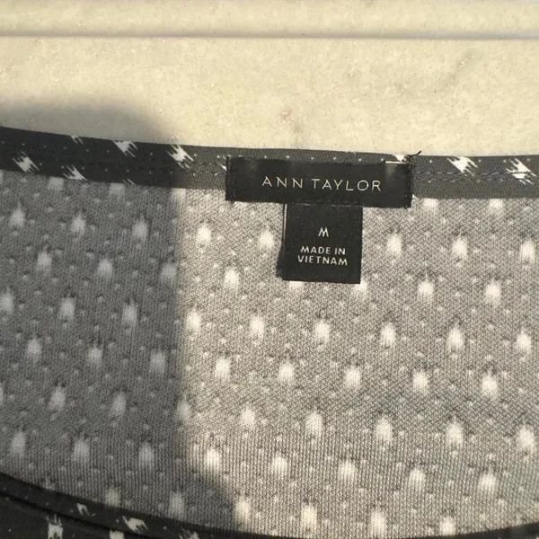 Ann-taylor Women's Black and Grey Blouse - Image 2