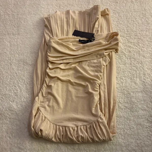 NWT lioness field of dreams oatmeal maxi dress. Size Medim - Image 10