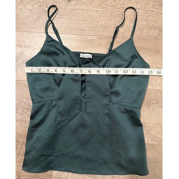 Abercrombie‎ & Fitch Emerald Green Satin Tie Front Camisole Top Small - Image 5