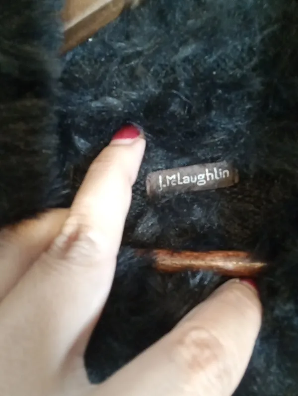 J Mclaughlin Black Faux Fur Poncho Pull Over One Size Mob Wife Old Money Datenig - Image 4