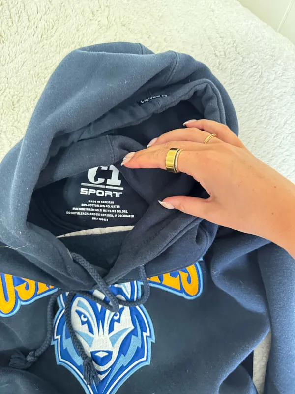 USM Champion Sweatshirt  - Image 2