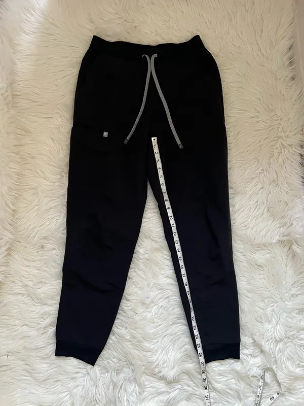 Fabletics Women’s Black Scrub Jogger Pants Size Medium  - Image 7