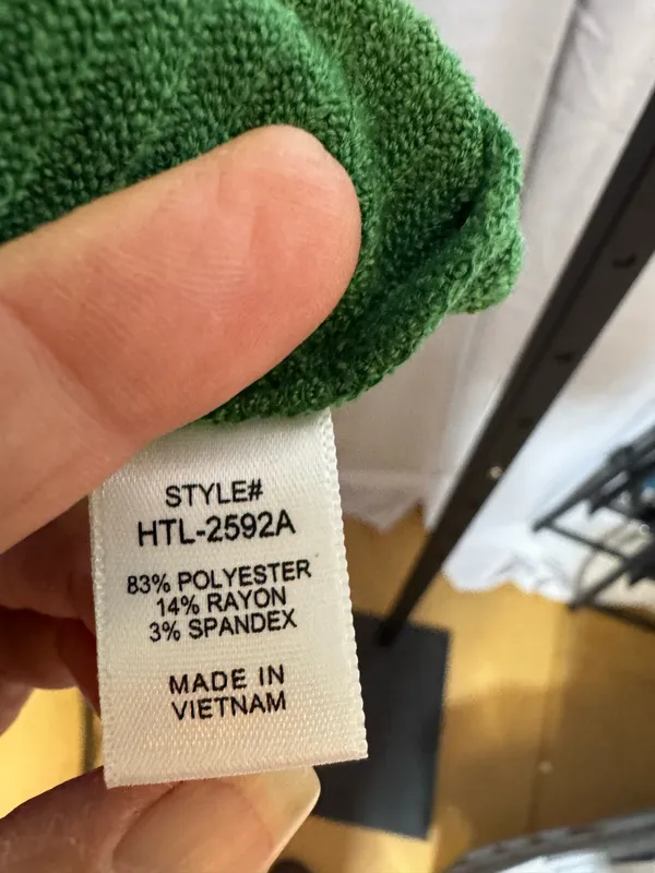 NWOT Zenana v neck sweater top - Image 4