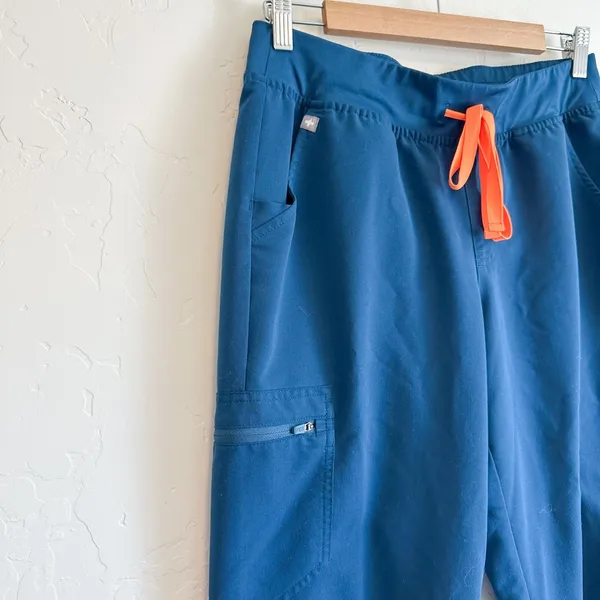 FIGS | FIONx Zamora Jogger Scrub Pants in Deep Reef Teal | Medium - Image 5