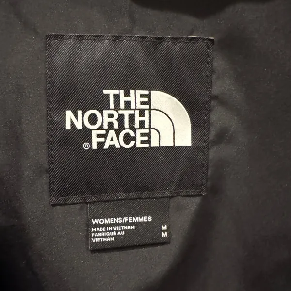 The North Face Women’s City Breeze Rain Parka II Size Medium - Image 12