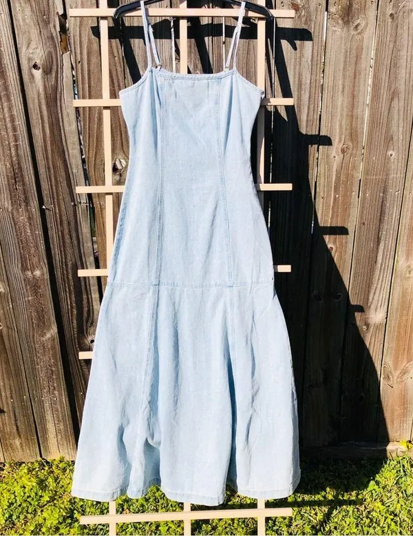 Indigo Rein NEW Light Wash Blue Denim Maxi Dress Size Medium - Image 2