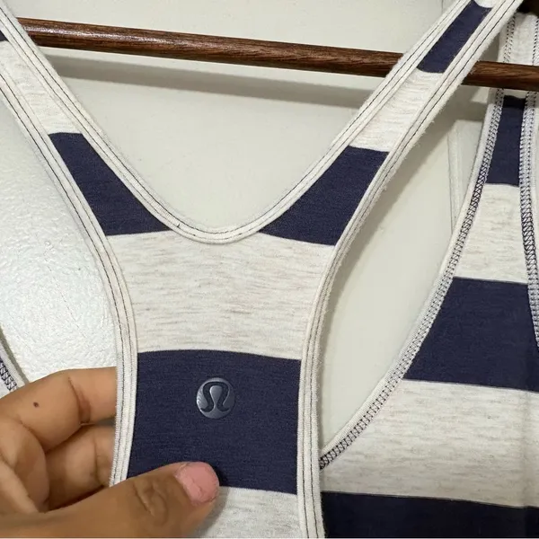 Lululemon Om Racerback Tank Blue White Striped Yoga Top No Size Tag - Image 5