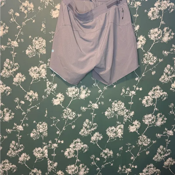 Lululemon Find Your Pace Short 3" *Lined M - Image 2