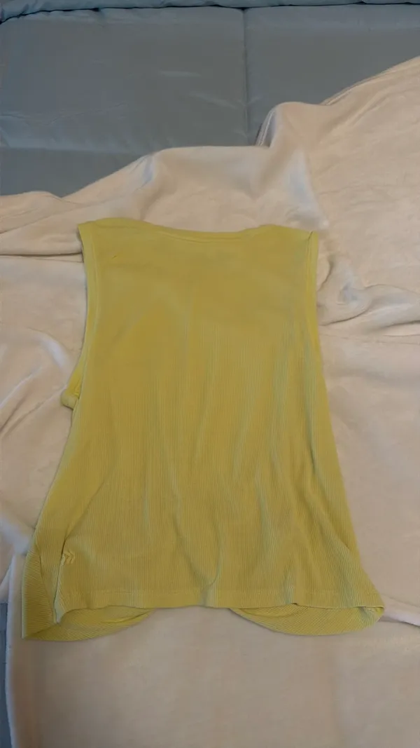 All In Motion Yellow tank top - Image 3