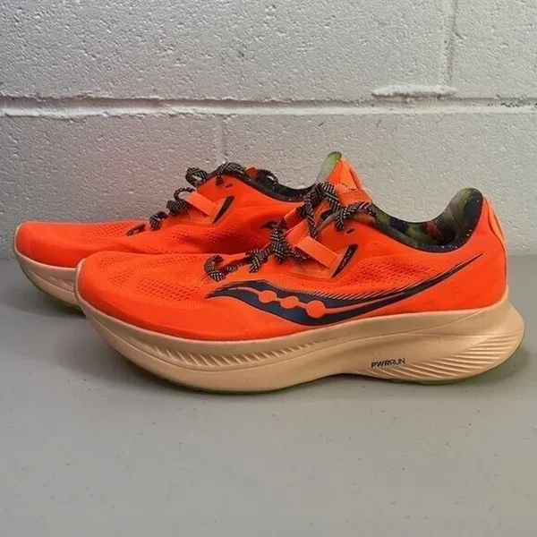 guide 15 Saucony athletic shoes neon orange/navy sz 10 Power Run S10684–45 shoe - Image 4