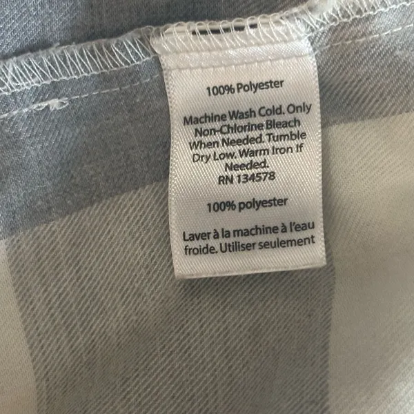 Vineyard Vines plaid button-down top in gray and cream - Image 3