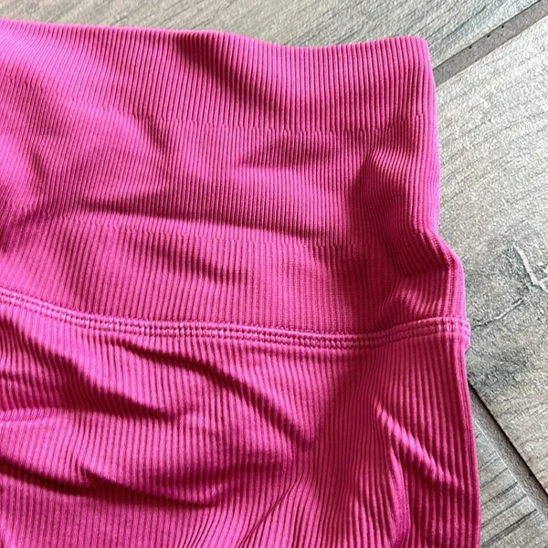 Alo mindful movement ribbed bike shorts - Image 6