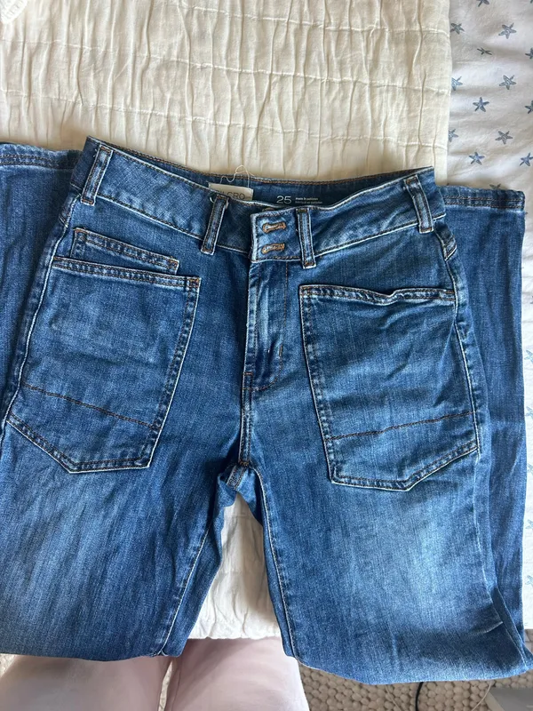 Blue Jeans Pilcro Anthropologie 25 - Image 2