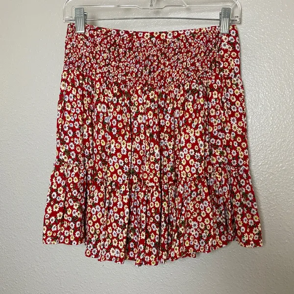 Natural Life Red Daisy Print Smocked Tiered Ruffle Mini Skirt XS/S Bohemian Boho - Image 2