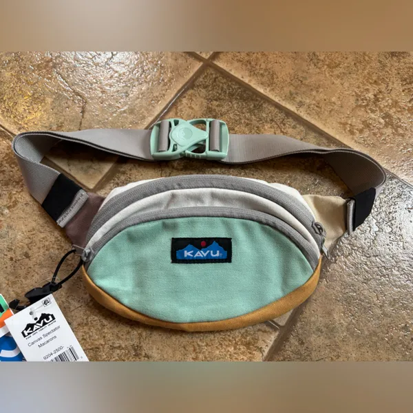NWT Kavu Canvas Spectator Belt Bag - Image 2
