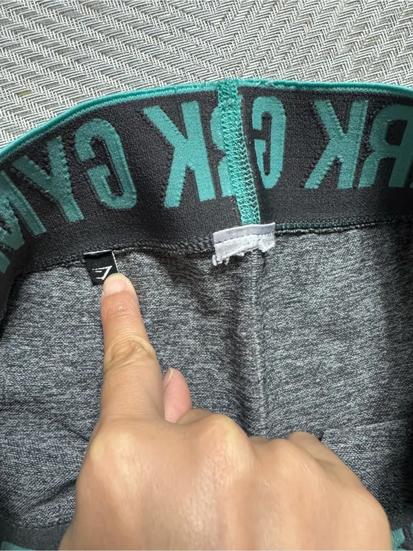 Gymshark Gray Seamless Yoga Activewear Shorts Size XS - Image 3