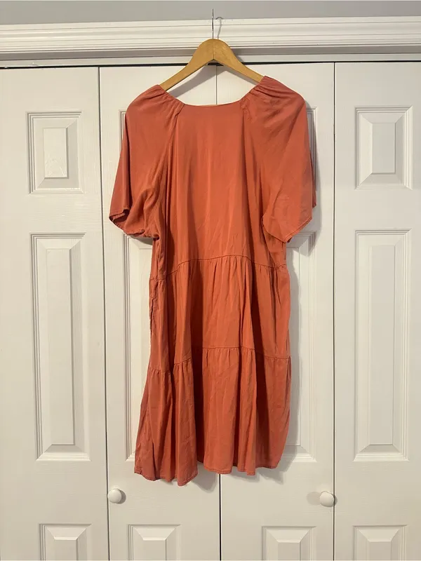 Old Navy Coral Tiered V-Neck Women's Dress, Size XL - Image 5