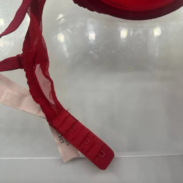 Victoria secret Red Size undefined - Image 9