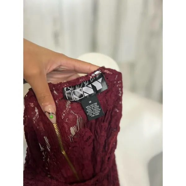 Burgundy top  - Image 3