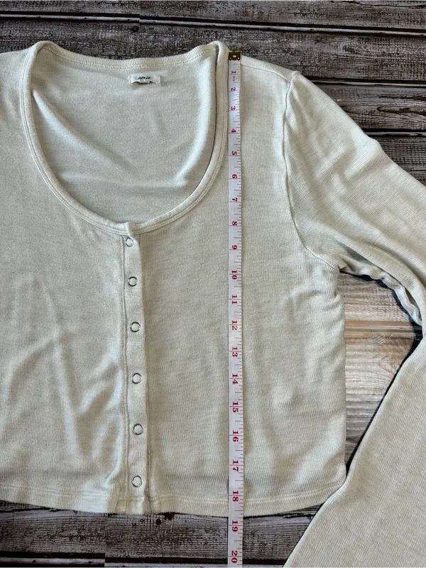 aerie Cream Cropped Button-Front Long Sleeve Top - Image 5
