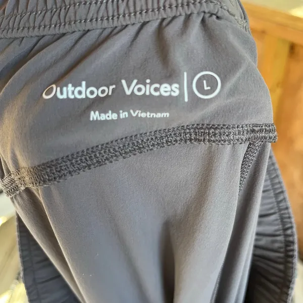 Outdoor Voices Women's Grey Active Pants Zip Ankles Size L - Image 6