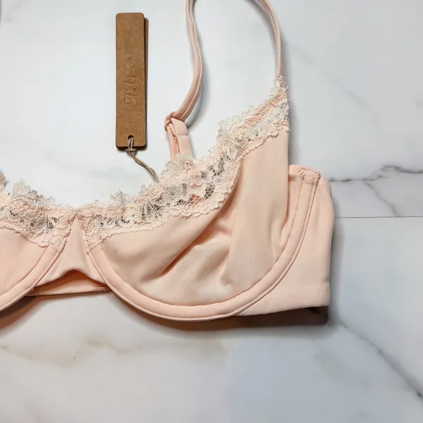 NWT Skims Fits Everybody Lace Unlined Scoop Bra - Image 2