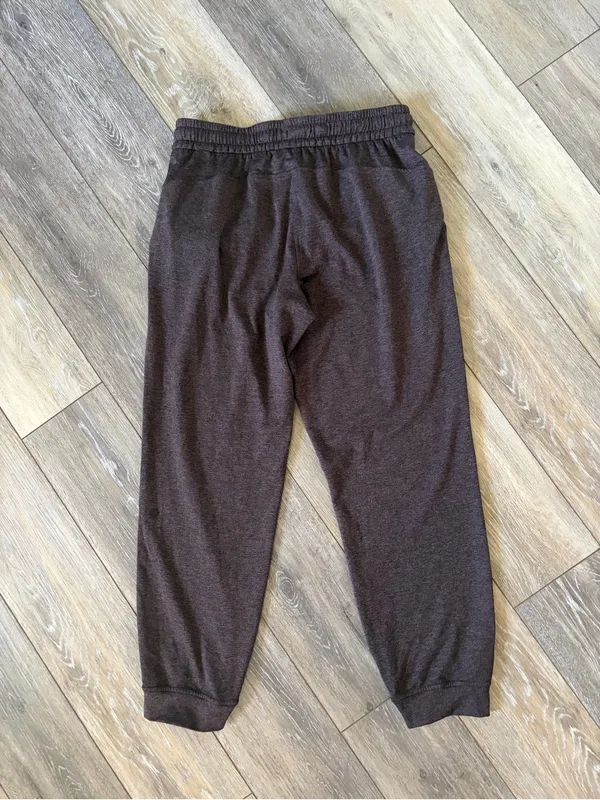 Lululemon Soft Jersey Classic-Fit Mid-Rise Joggers Size 6 NWOT - Image 10