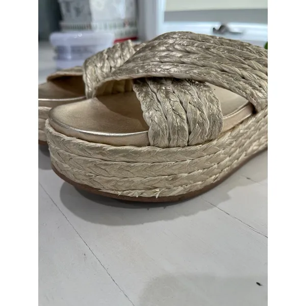 J/Slides NYC Gold‎ Woven Cross Strap Platform Wedge Sandals Gold Size 6 - Image 7