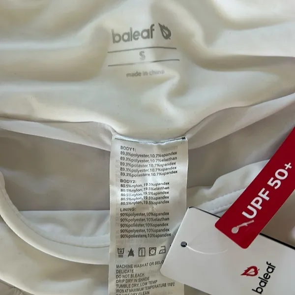 Baleaf Shorts/skort White, size Small, NWT - Image 5