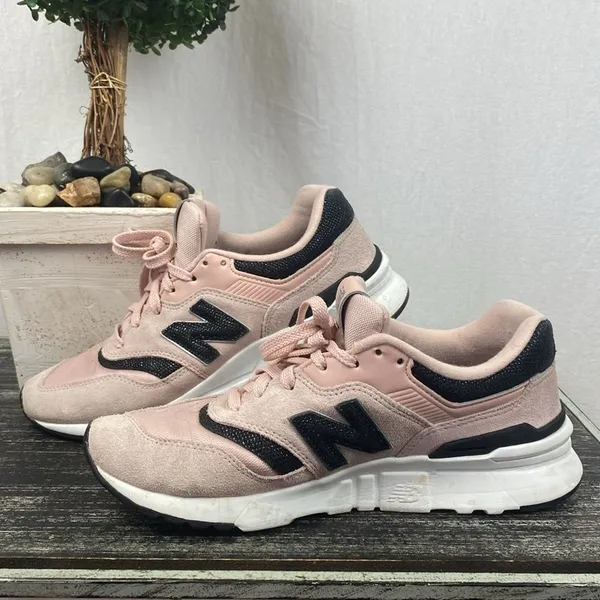 New Balance Women's Pink & Gray Dark Mercury 997H Athletic Sport Sneakers 9 - Image 2