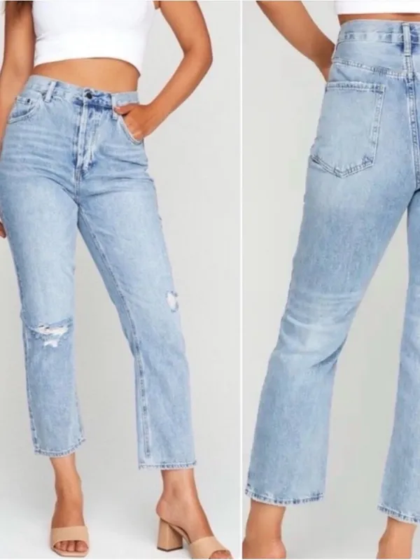 High-Rise Cropped Light Blue Women's Jeans - Image 2