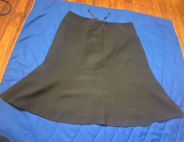 Jones New York Essentials Black 2-Piece Skirt Suit Size 12 Blazer and Skirt - Image 16