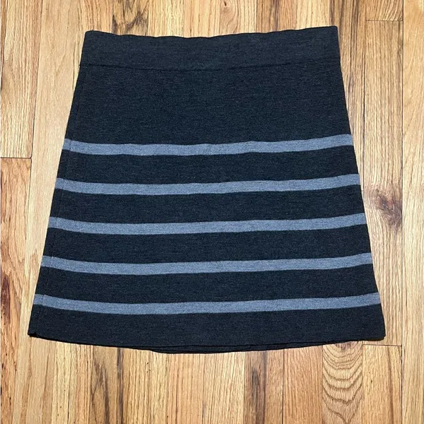 Loft, Wool Blend, Striped, Button Front, Size Small. - Image 4
