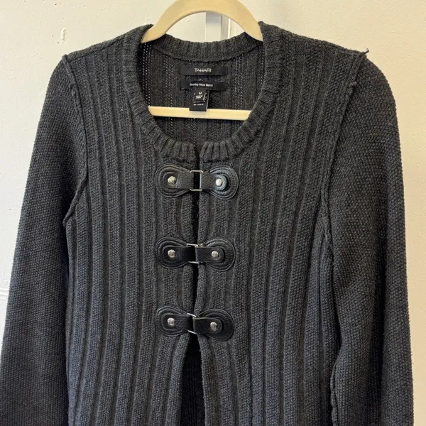 Y2K‎ Tahari Merino Wool Blend Ribbed Cardigan Sweater Gray Toggle Closure Medium - Image 3