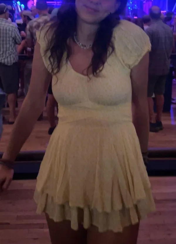 Yellow dress Size 4 - Image 2