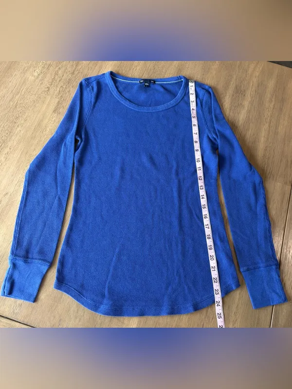 GAP Blue Scoop Neck Long Sleeve Waffle Knit Thermal Top Size Medium - Image 4