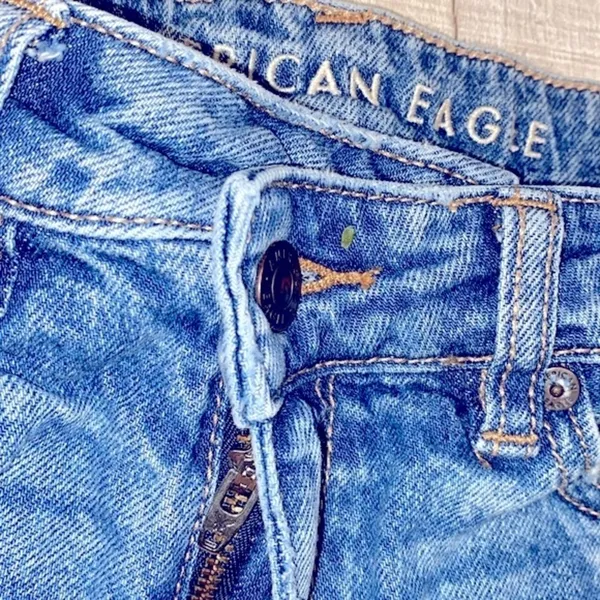 American Eagle MOM cutoff denim festival shorts size 0 - Image 4