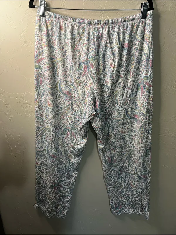 Lauren Ralph Lauren Paisley Monogram Knit Jersey Cropped Preppy Comfy Pajama Set - Image 11