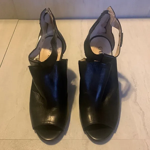 Guess Women's Black Platform Peep Toe High Heels Ankle Boots/Sandals , like new - Image 3