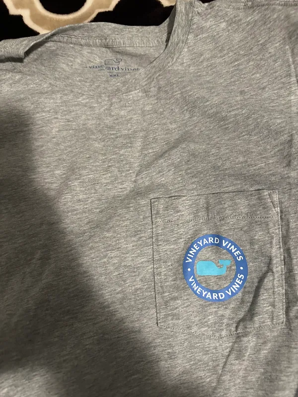 Vineyard Vines gray long sleeve - Image 2