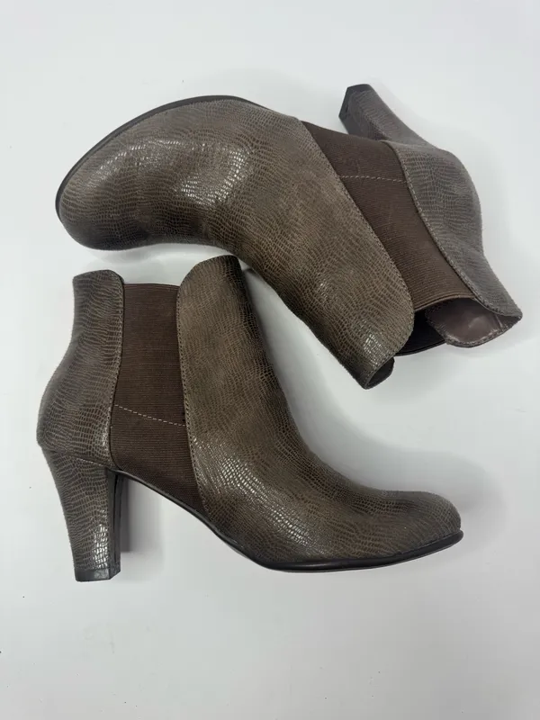 A2 by Aerosoles Brown Ankle Booties Size 8 - Image 5