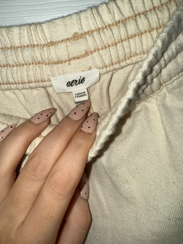 Aerie Cream Cargo Pants - Image 3