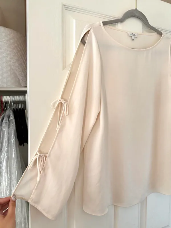 Aritzia Wilfred Cream Pozzi Top  - Image 2